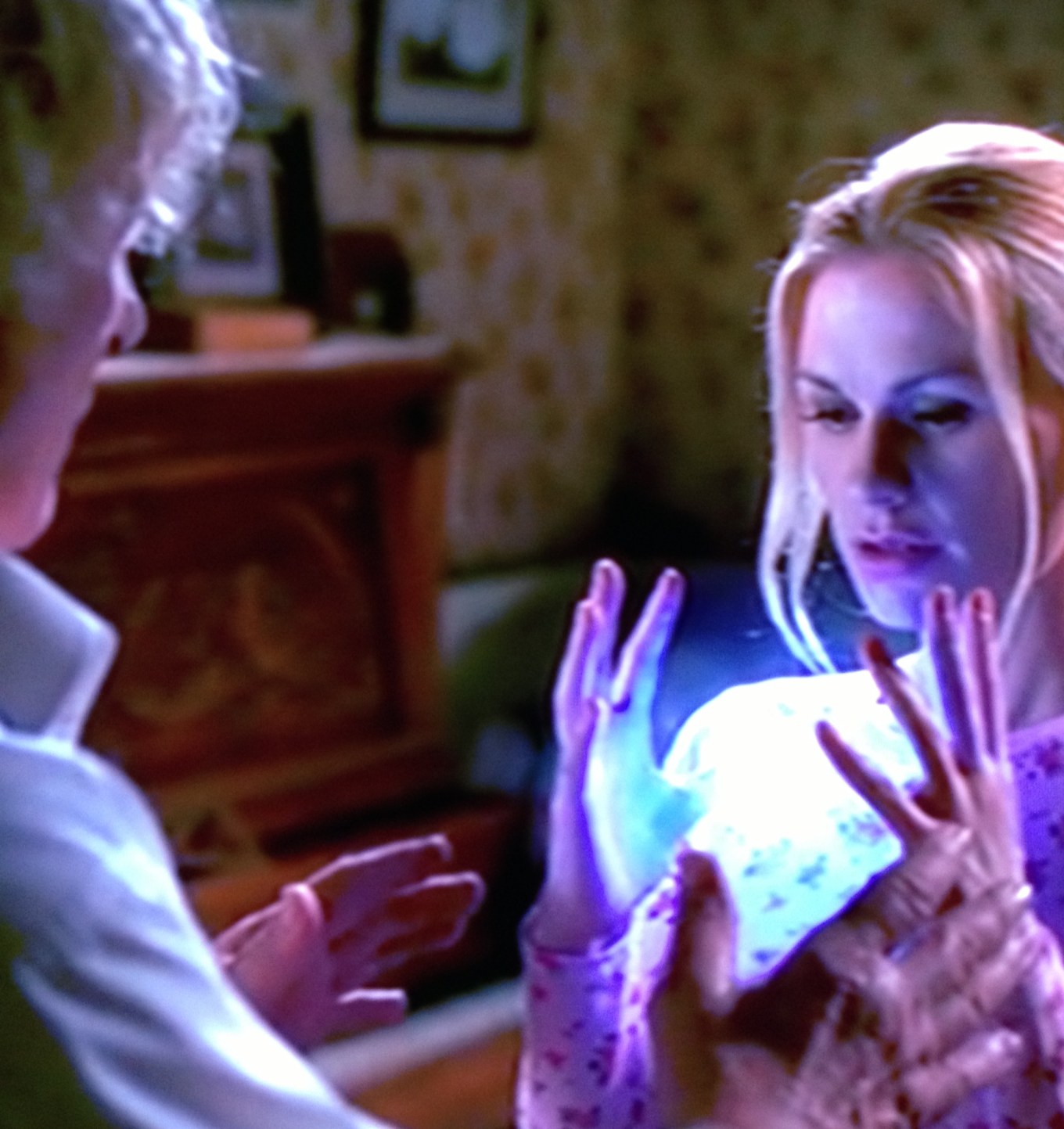 Nonno Fata: "Jason ce l'ha grosso così" Sookie: "No, è più di queste dimensioni"