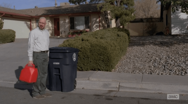 Sono il padrino della mala del New Mexico, metto la spazzatura nel secchione di Carol per sviare le indagini e indosso delle orribili mutande bianche