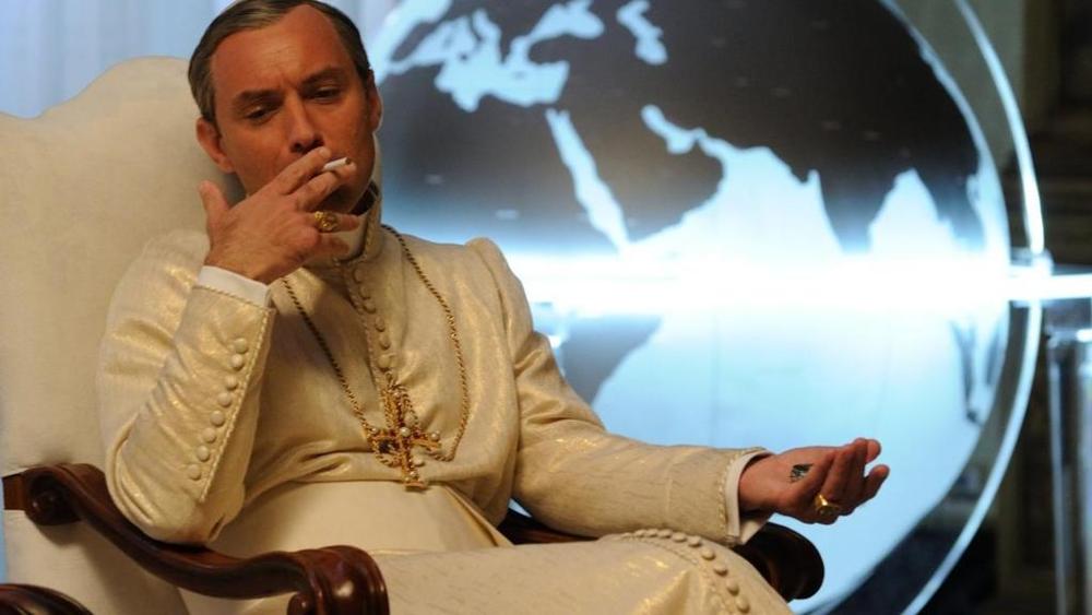 the young pope jude law paolo sorrentino serie tv