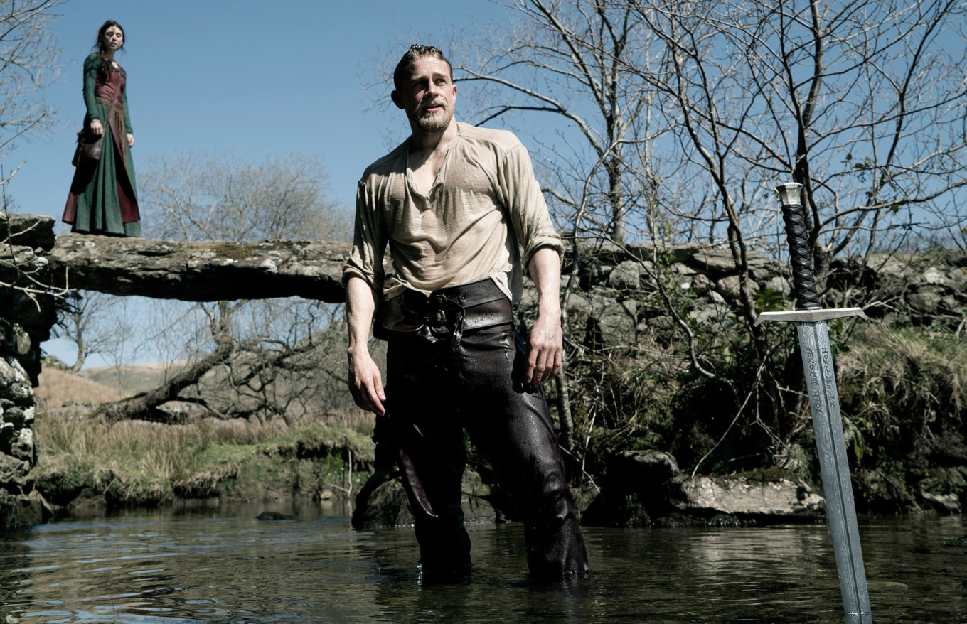 king arthur charlie hunnam guy ritchie